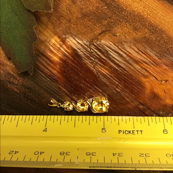 10KT gold Citrine and Diamond Pendant - Picture 3 of 3